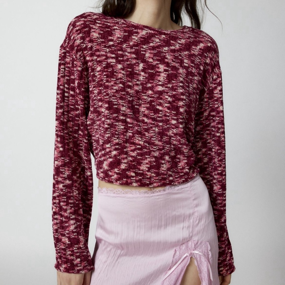 Urban Renewal Remnants Marled
Chenille Drippy Sleeve Sweater